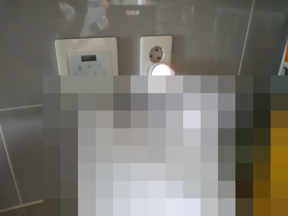 의정부 민락동 민락2지구 아파트 주방 차단기 올려도 바로 떨어짐 – 싱크대 하부 콘센트 누전 교체 현장 사진 2