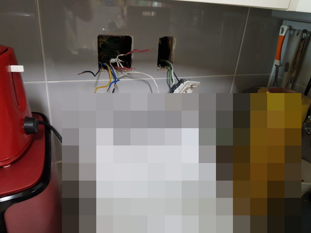 의정부 민락동 민락2지구 아파트 주방 차단기 올려도 바로 떨어짐 – 싱크대 하부 콘센트 누전 교체 현장 사진 3