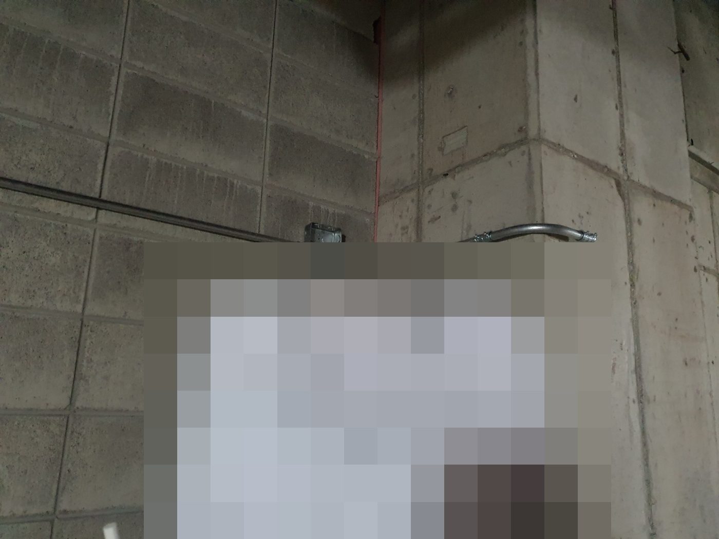 의정부 민락동 민락2지구 아파트 지하 공동구 환풍기 전원 공급 공사 – 전선관 노출 배관 현장 사진 2